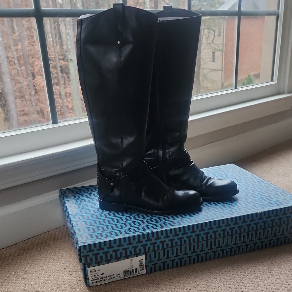 Black Knee-High Leather Boots